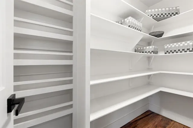 $489,900 | 5936 Spring Glen Drive, Dallas, TX 75232