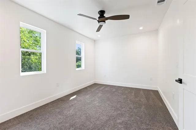 $489,900 | 5936 Spring Glen Drive, Dallas, TX 75232