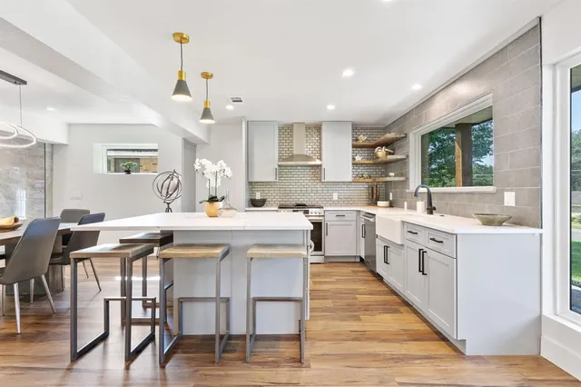 $489,900 | 5936 Spring Glen Drive, Dallas, TX 75232