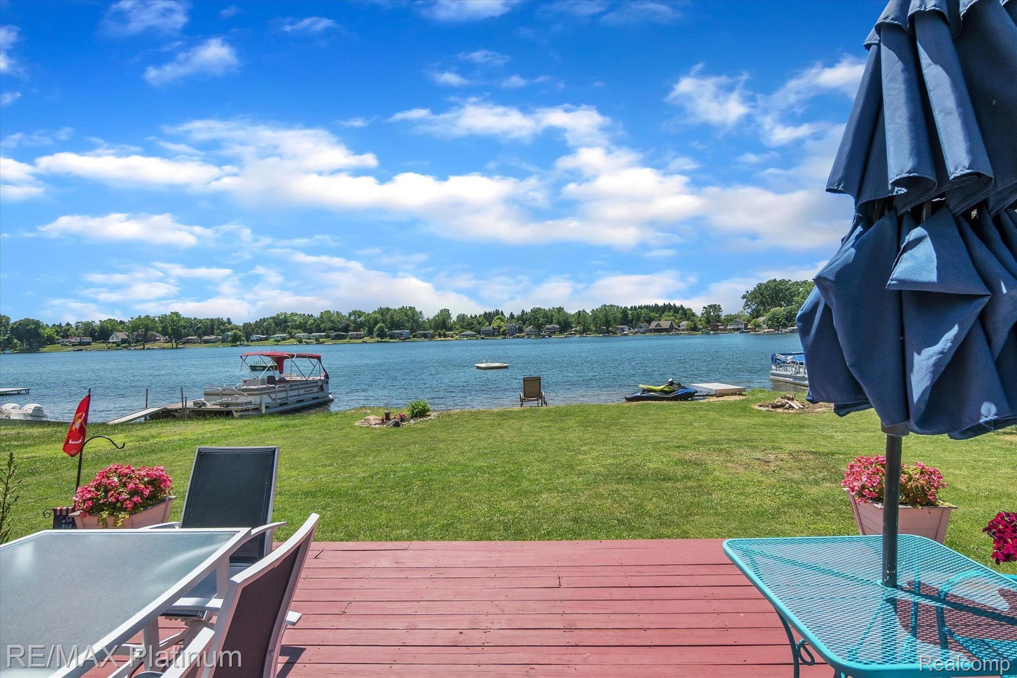 1725 Triangle Lake Road Howell, MI 48843 - Photo 25 of 46 Gallery Image 25