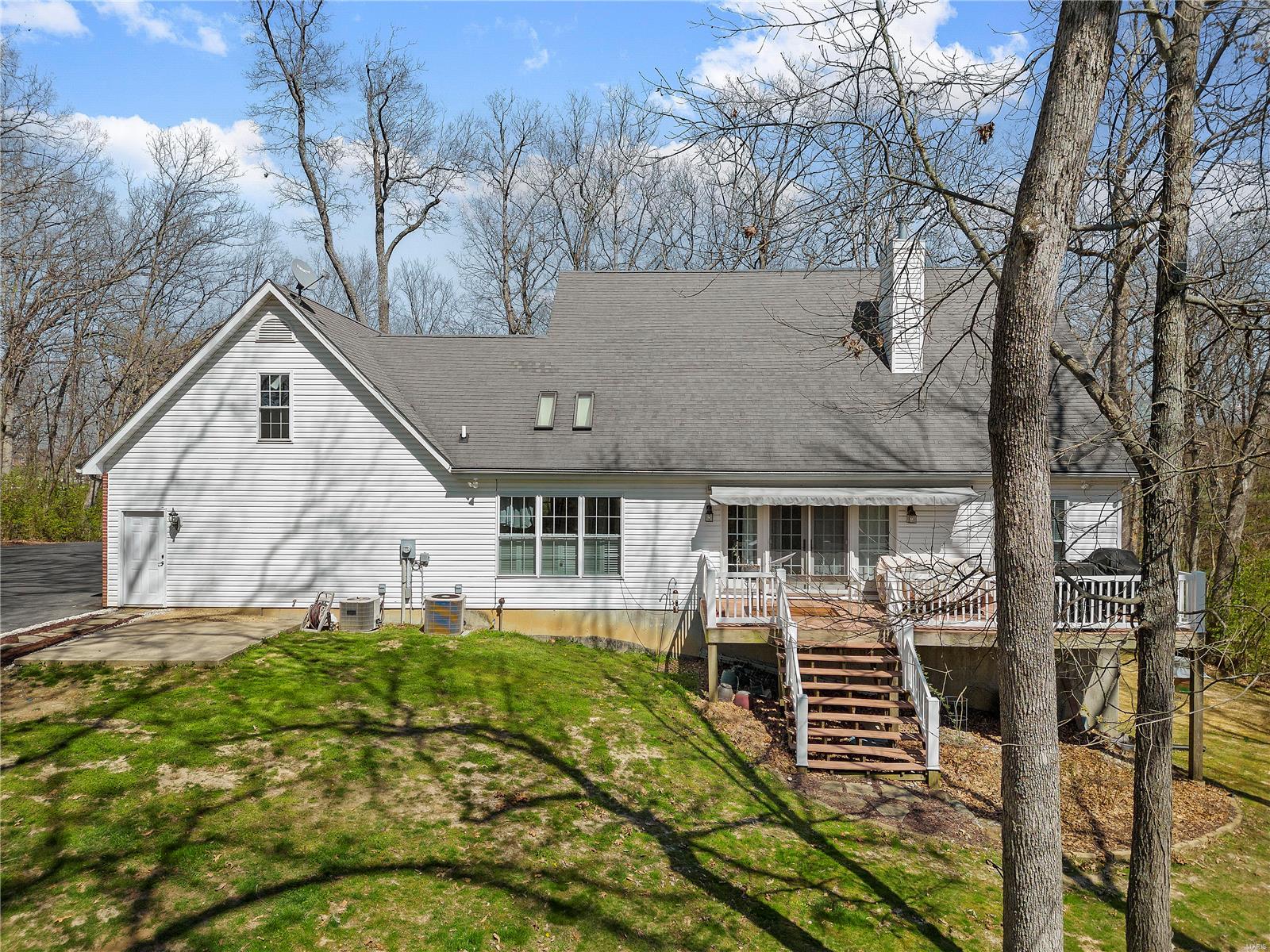 4647 Timber View Drive Waterloo, IL 62298 - Photo 12 of 58