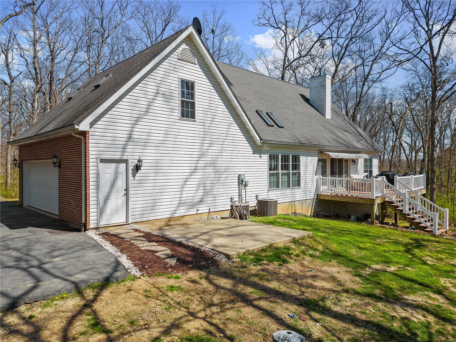 4647 Timber View Drive Waterloo, IL 62298 - Photo 13 of 58