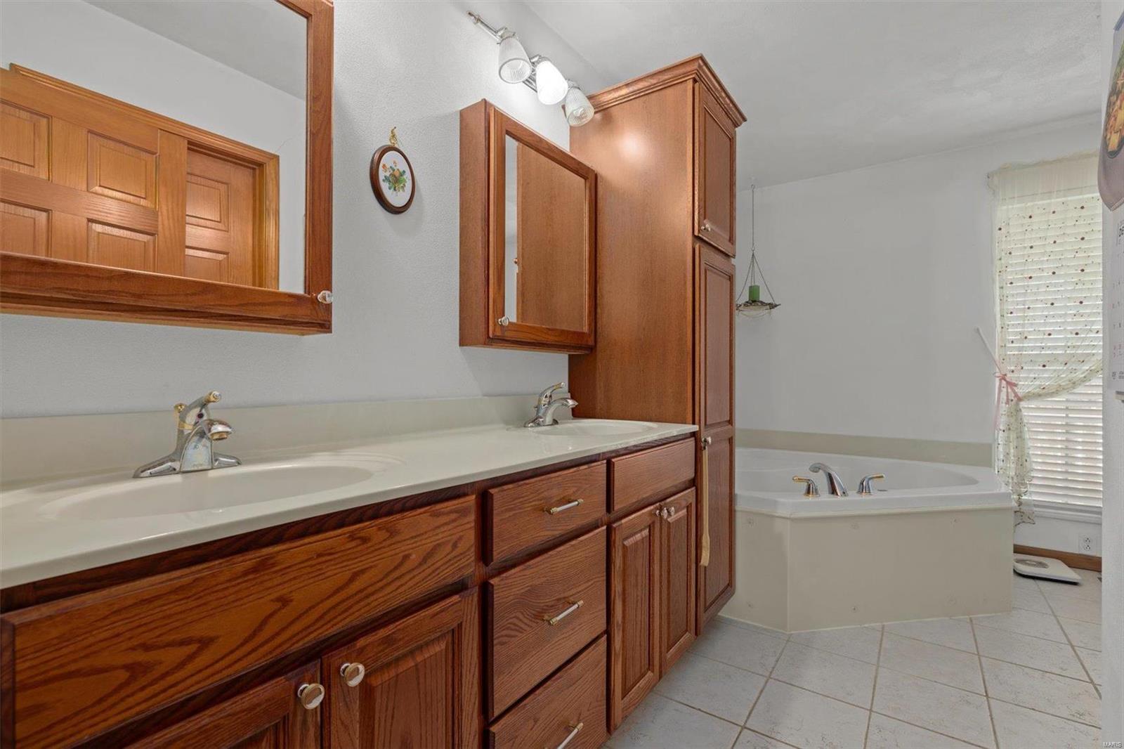 4647 Timber View Drive Waterloo, IL 62298 - Photo 30 of 58
