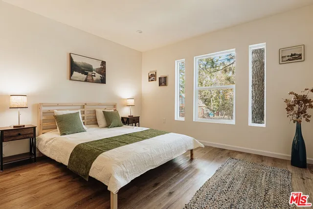 $599,000 | 630 Victoria Lane, Sugarloaf, CA 92386