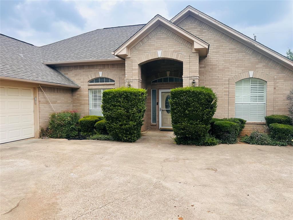 705 Quail Walk Cleburne, TX 76033 - Photo 2 of 14