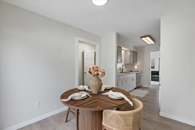 $284,900 | 530 Manchester Lane, Hartland, WI 53029