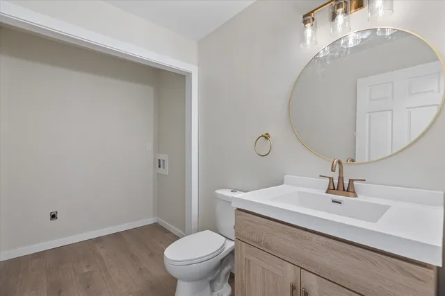 $284,900 | 530 Manchester Lane, Hartland, WI 53029