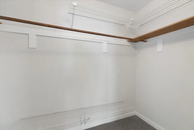 $284,900 | 530 Manchester Lane, Hartland, WI 53029