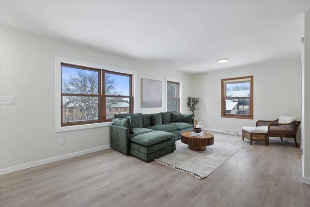 $284,900 | 530 Manchester Lane, Hartland, WI 53029