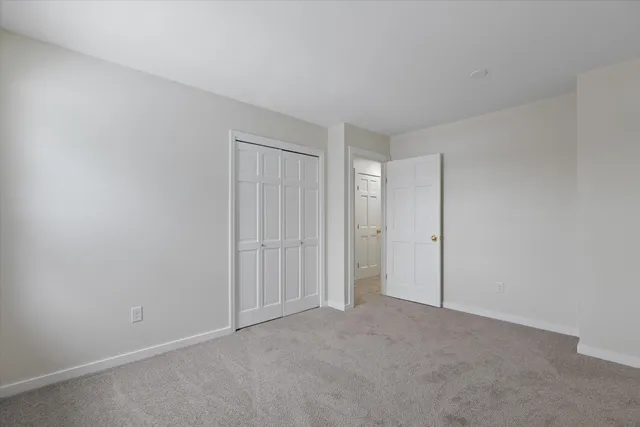 $284,900 | 530 Manchester Lane, Hartland, WI 53029