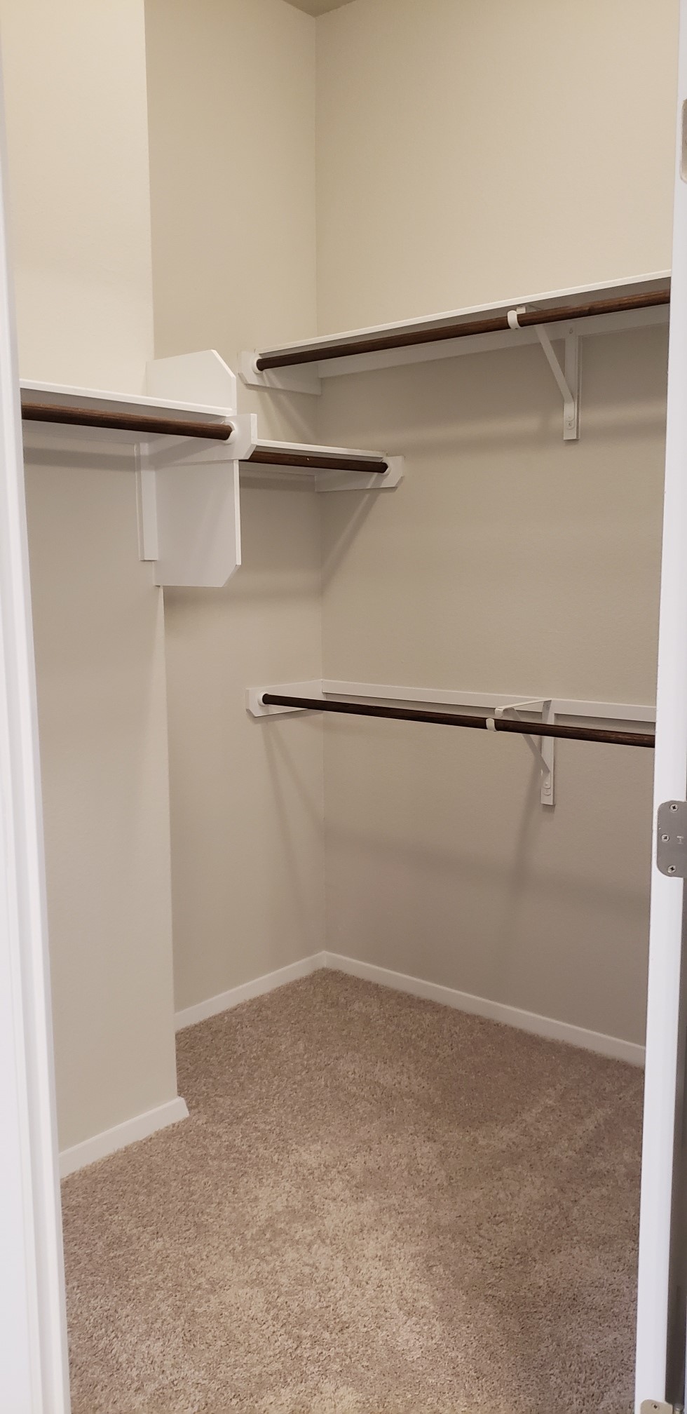 5612 Respinto Drive Austin, TX 78747 - Photo 14 of 23 a view of an empty walk in closet