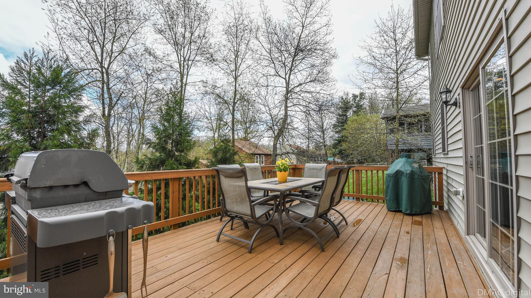 7162 Masters Road New Market, MD 21774 - Photo 7 of 30 Large well maintained deck overlooking fenced Yard