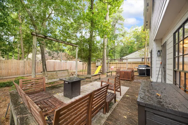 $399,900 | 122 East Mistybreeze Circle, Spring, TX 77381