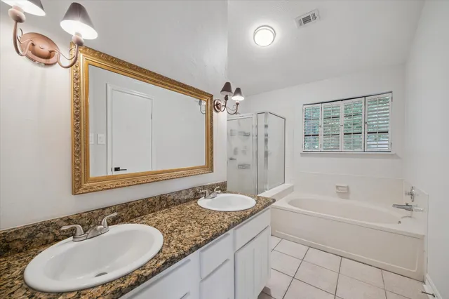 $399,900 | 122 East Mistybreeze Circle, Spring, TX 77381