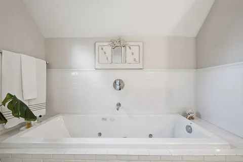 $2,395,000 | 702 Skyview Drive, Nashville, TN 37206