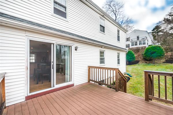 29 Walnut Terrace Arlington, MA 02476 - Photo 9 of 23