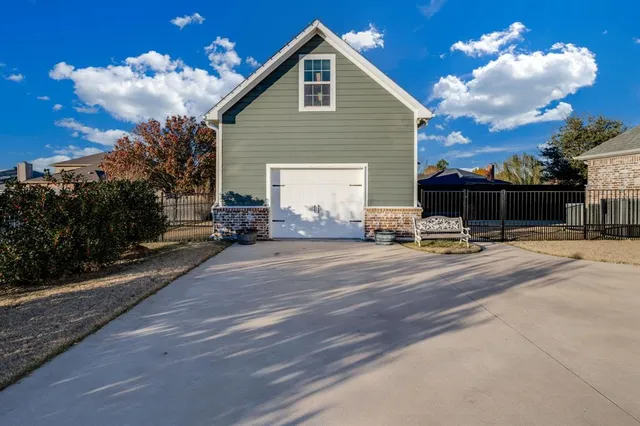 $1,199,999 | 949 West Sunset Boulevard, Celina, TX 75009