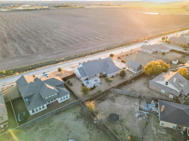 $1,199,999 | 949 West Sunset Boulevard, Celina, TX 75009