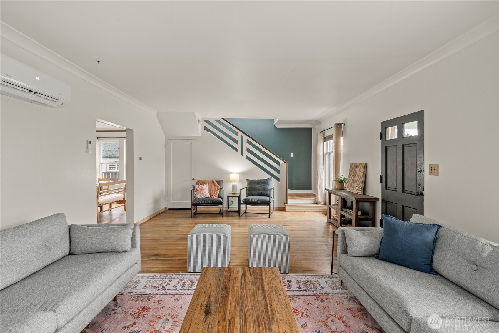 515 5th Street Hoquiam, WA 98550 - Photo 6 of 34 a living room with furniture and wooden floor