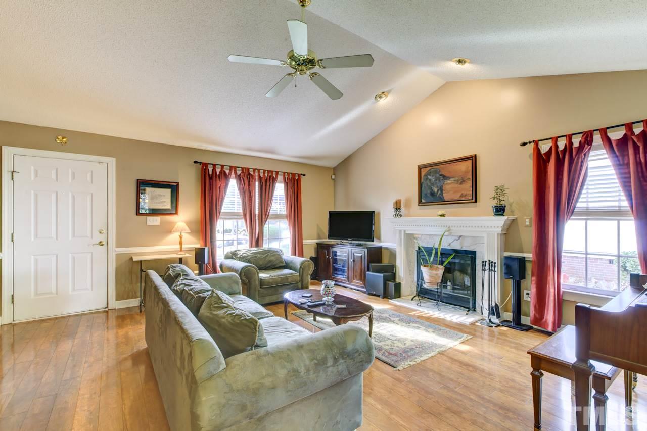 4512 Bartholomew Circle Raleigh, NC 27604 - Photo 3 of 25