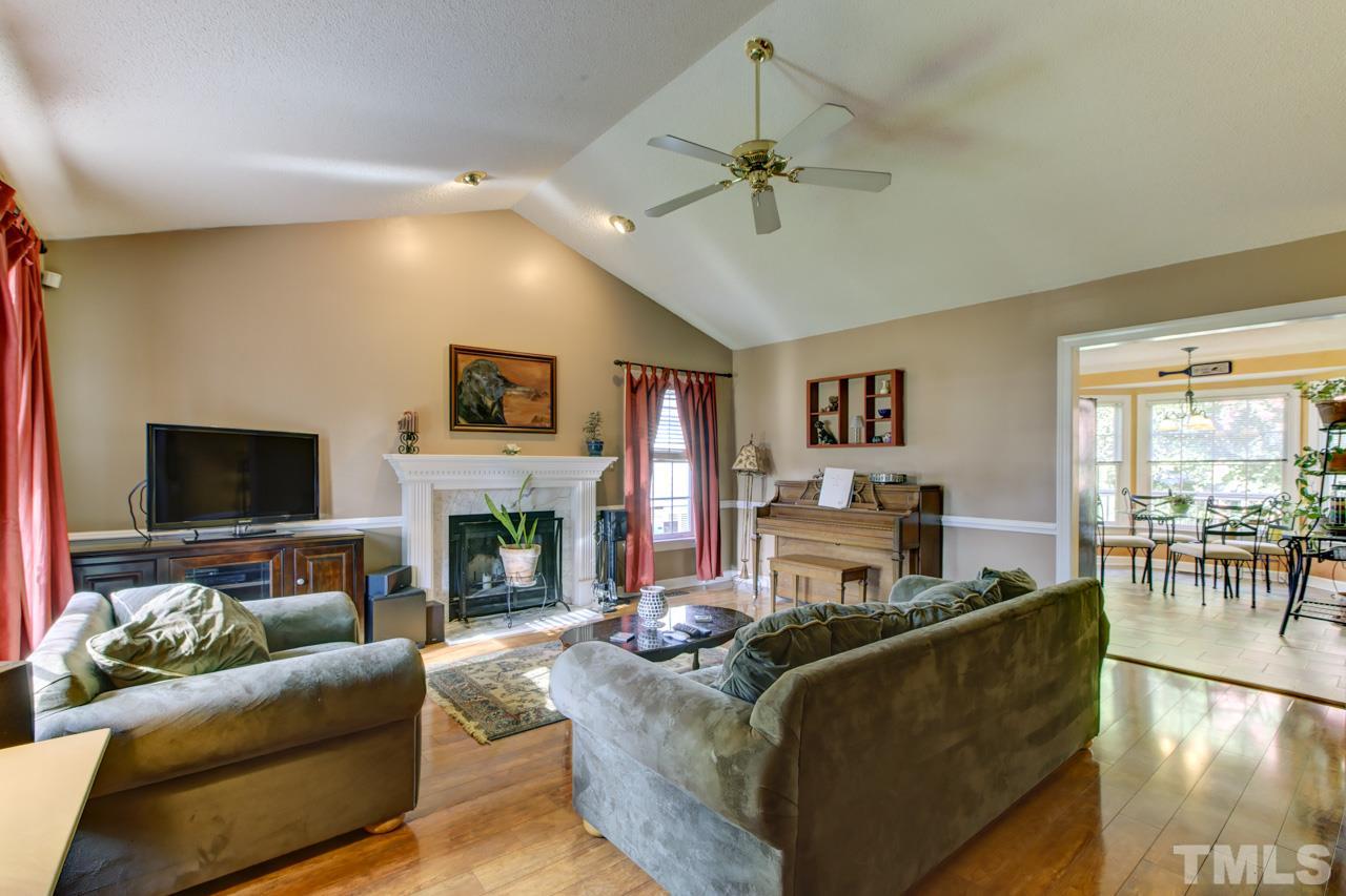 4512 Bartholomew Circle Raleigh, NC 27604 - Photo 4 of 25