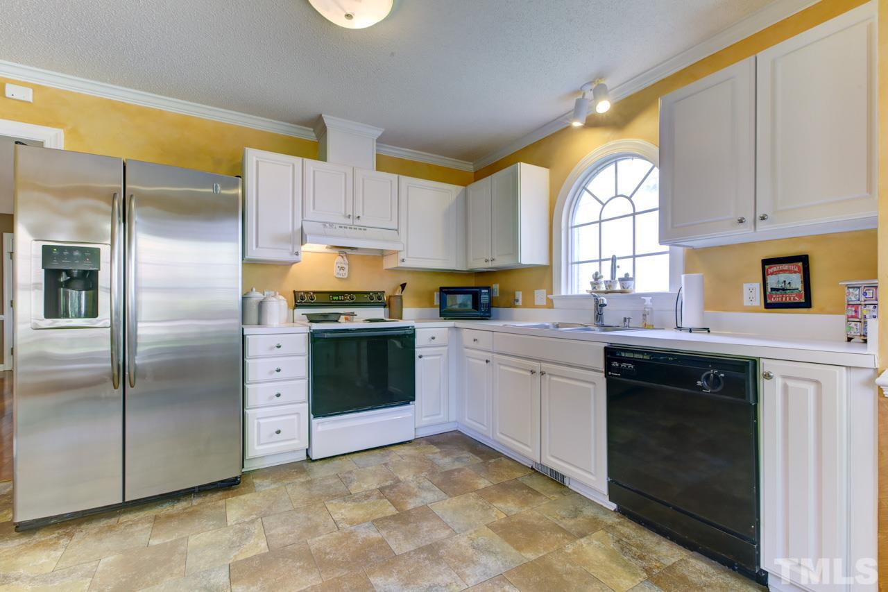 4512 Bartholomew Circle Raleigh, NC 27604 - Photo 7 of 25