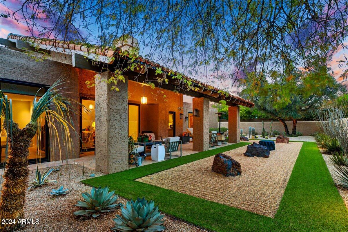 4436 East Camelback Road, Unit 35 Phoenix, AZ 85018 - Photo 3 of 37 36-Backyard