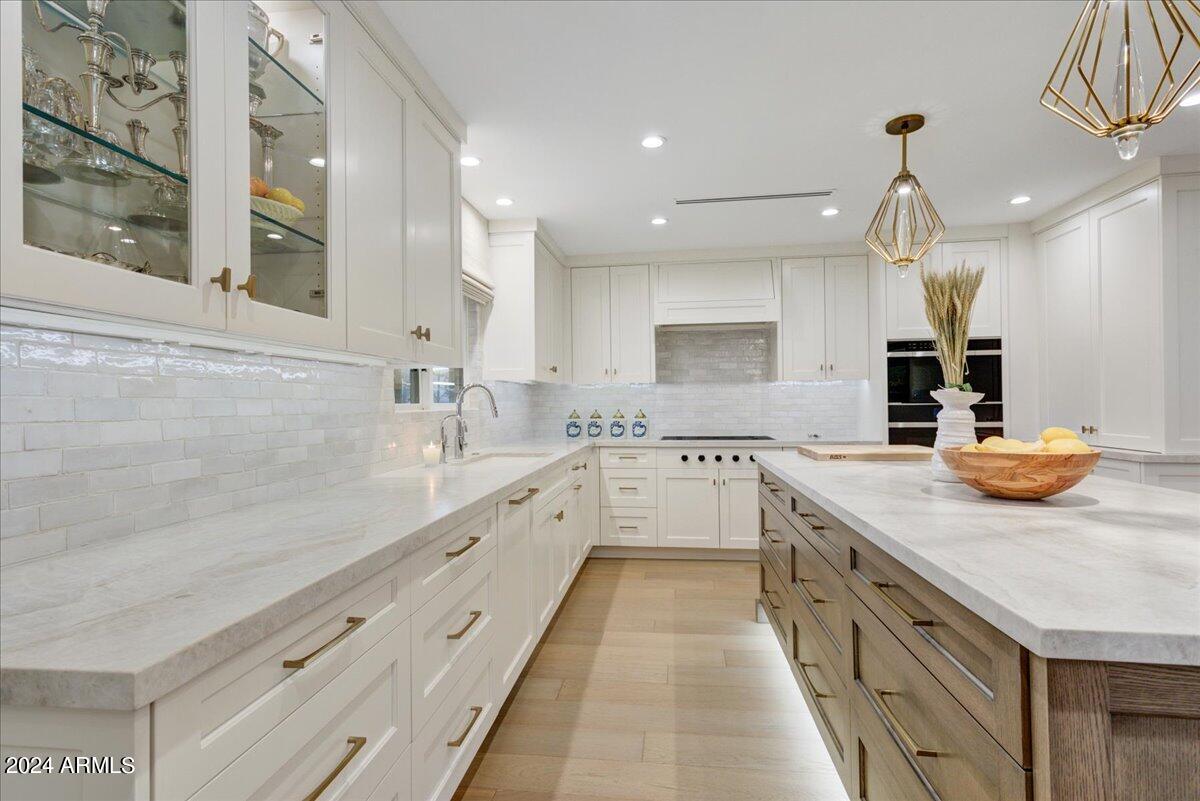 4436 East Camelback Road, Unit 35 Phoenix, AZ 85018 - Photo 5 of 37 05-Kitchen Details