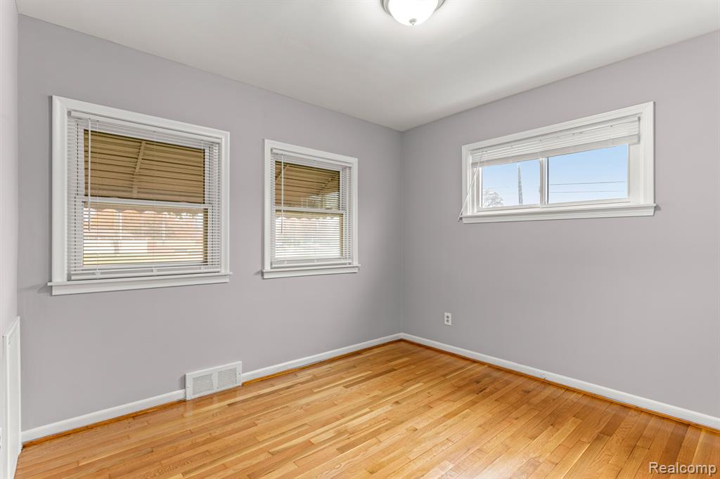 9241 Allen Road Allen Park, MI 48101 - Photo 19 of 31 Gallery Image 19