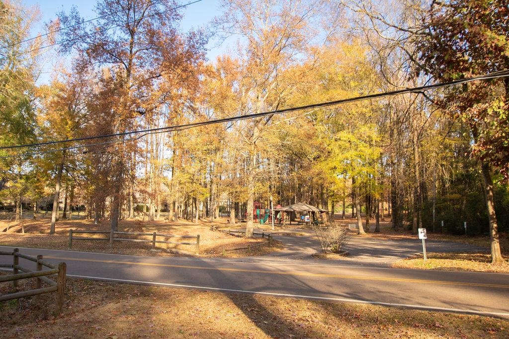 2415 Howard Road Germantown, TN 38138 - Photo 5 of 10 Gallery Image 5
