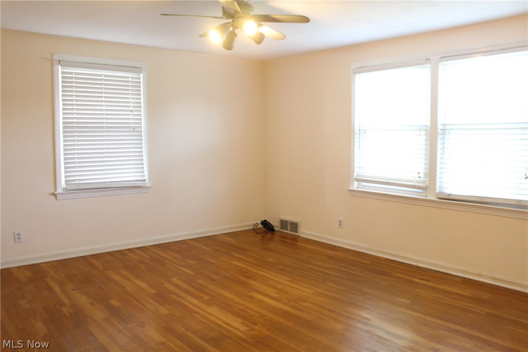 4389 Baintree Road University Heights, OH 44118 - Photo 14 of 25 Gallery Image 14