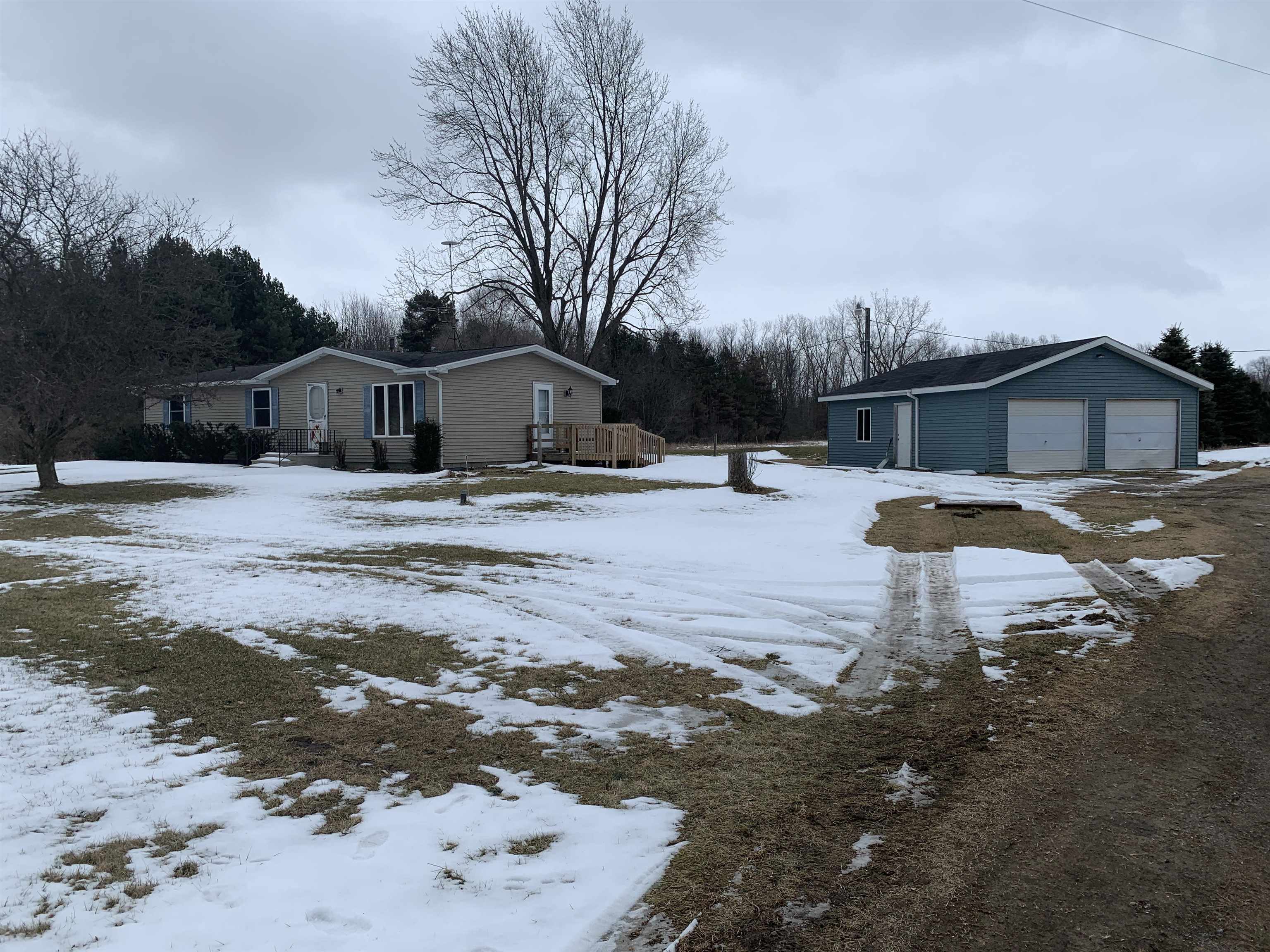 2791 West Washington Road Ithaca, MI 48847 - Photo 1 of 33 1896803.JPG