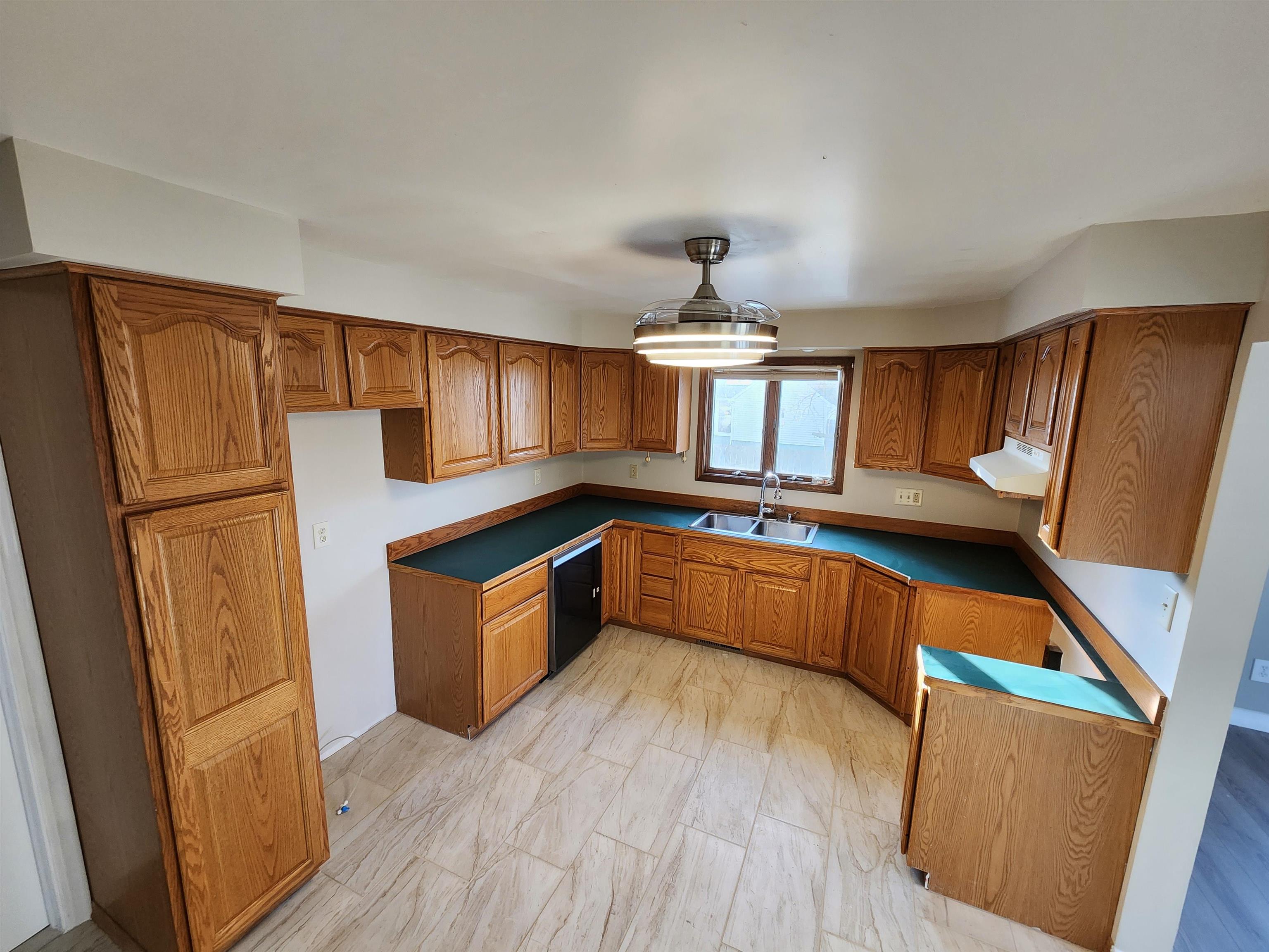 1702 Cass Avenue Road Bay City, MI 48708 - Photo 8 of 23