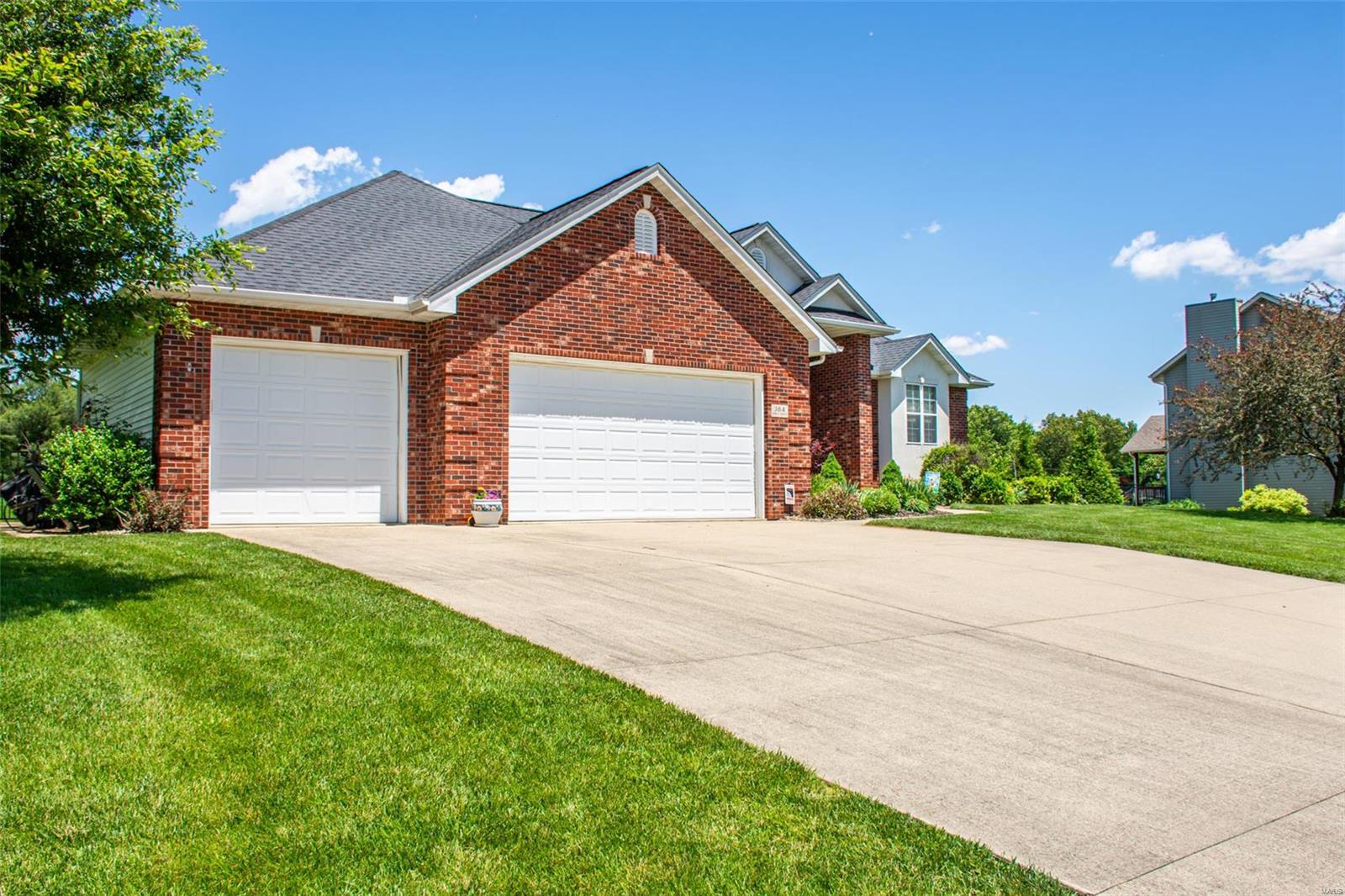 384 Kings Ridge Boulevard O'Fallon, IL 62269 - Photo 2 of 82