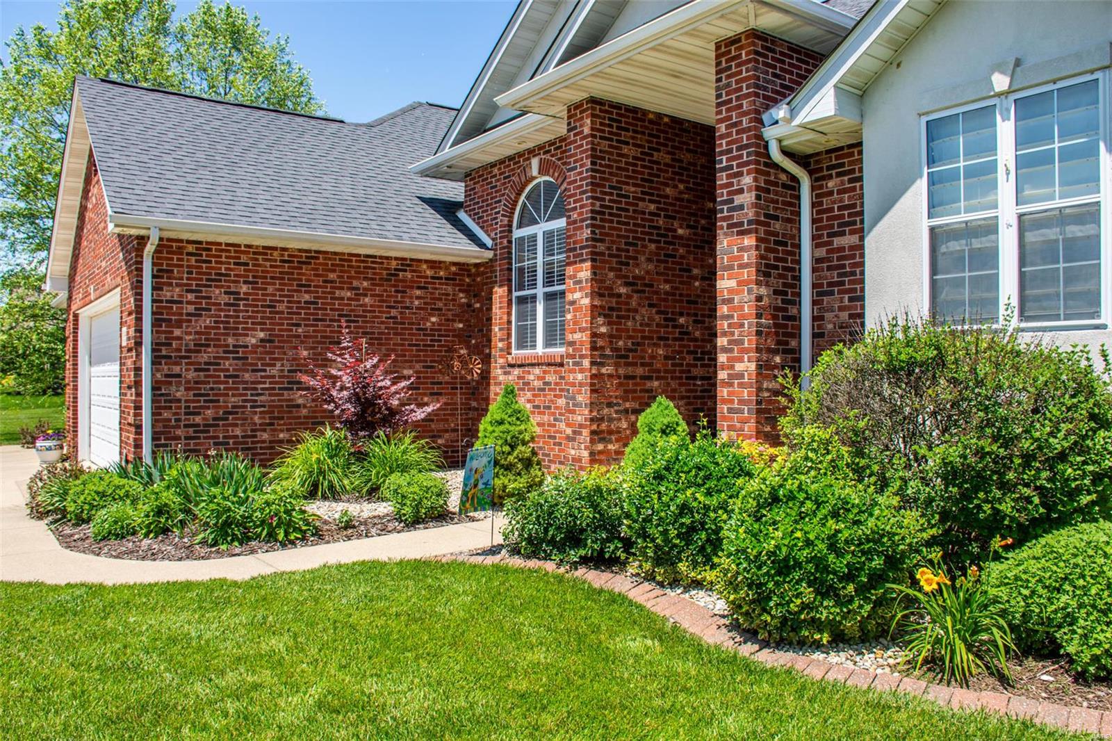 384 Kings Ridge Boulevard O'Fallon, IL 62269 - Photo 6 of 82