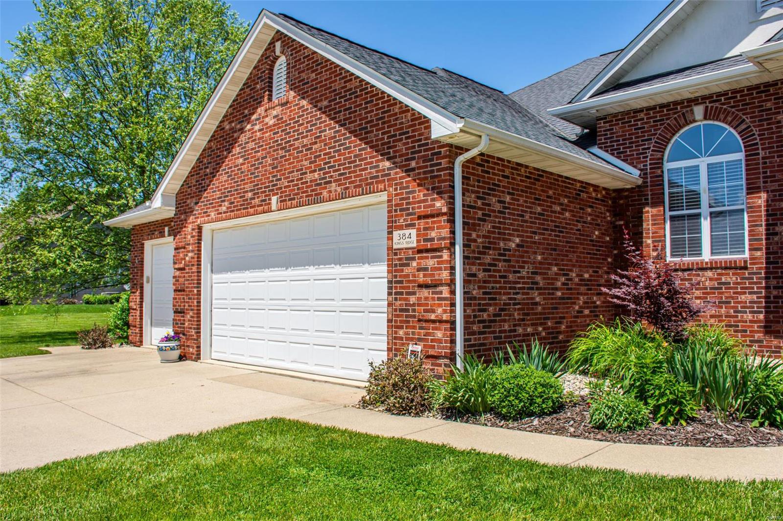 384 Kings Ridge Boulevard O'Fallon, IL 62269 - Photo 7 of 82