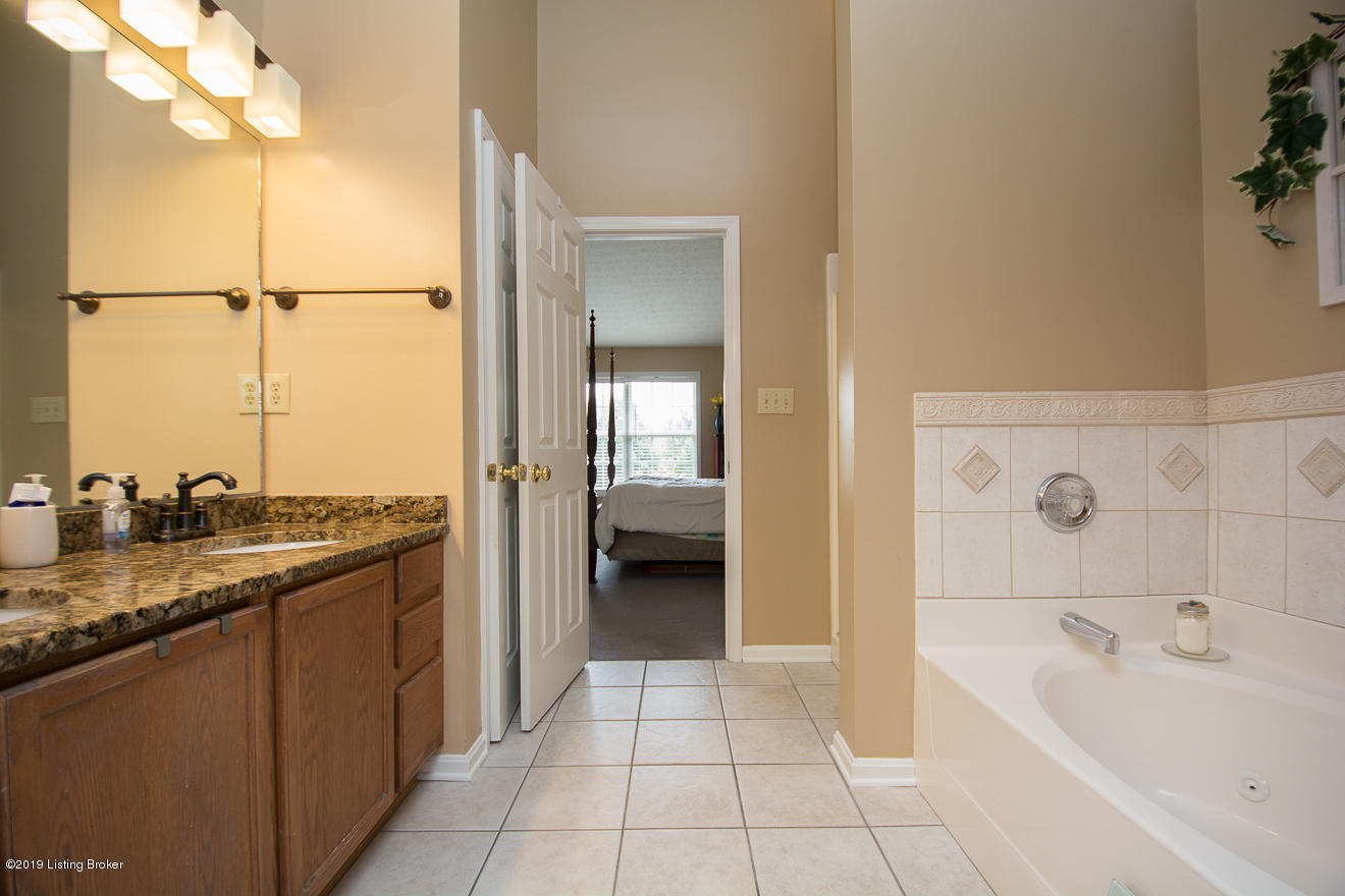 8315 Adams Run Road Louisville, KY 40228 - Photo 31 of 43 AdamsRun -43