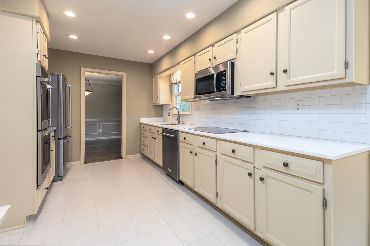 2011 Corbin Road Germantown, TN 38139 - Photo 15 of 40 Gallery Image 15