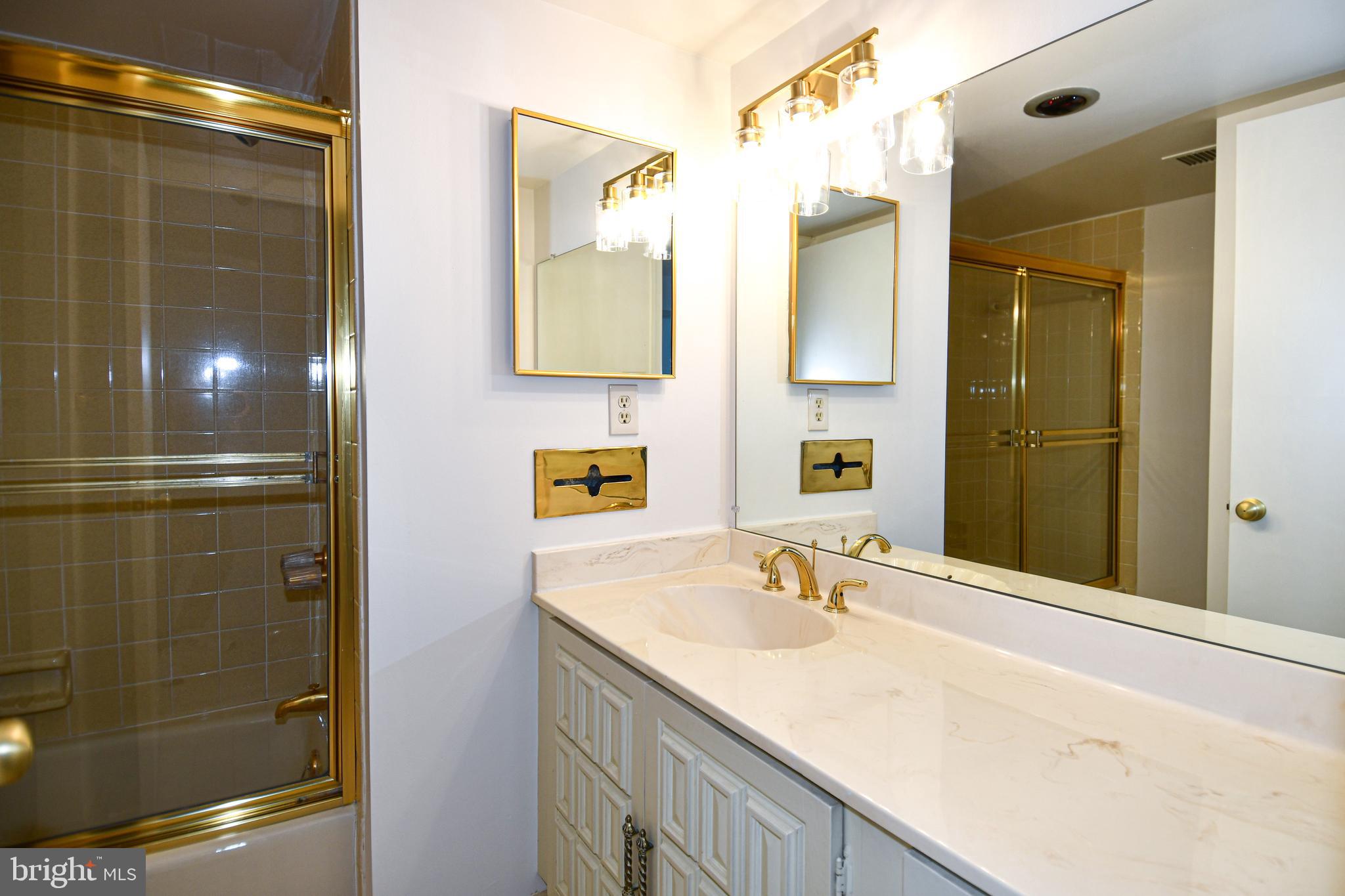 1101 South Arlington Ridge Road, Unit 316 Arlington, VA 22202 - Photo 49 of 75 Master bath