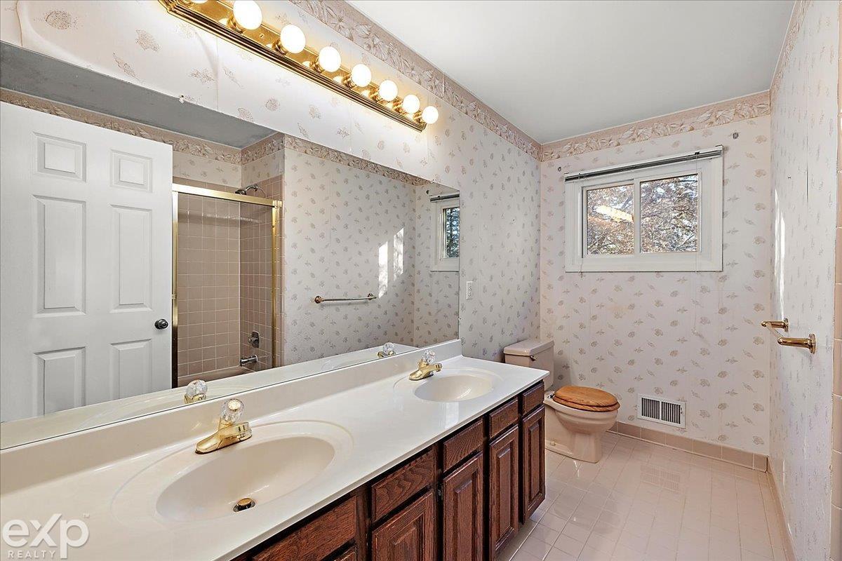 1579 Lomas Verdes Rochester Hills, MI 48306 - Photo 61 of 64