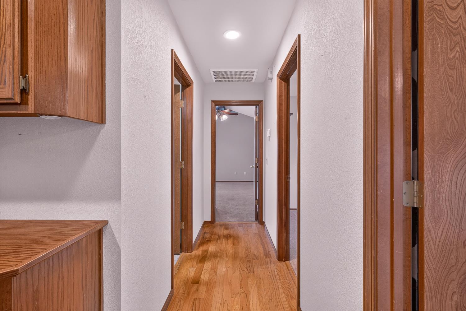 5312 Engle Road Carmichael, CA 95608 - Photo 27 of 60 Gallery Image 27