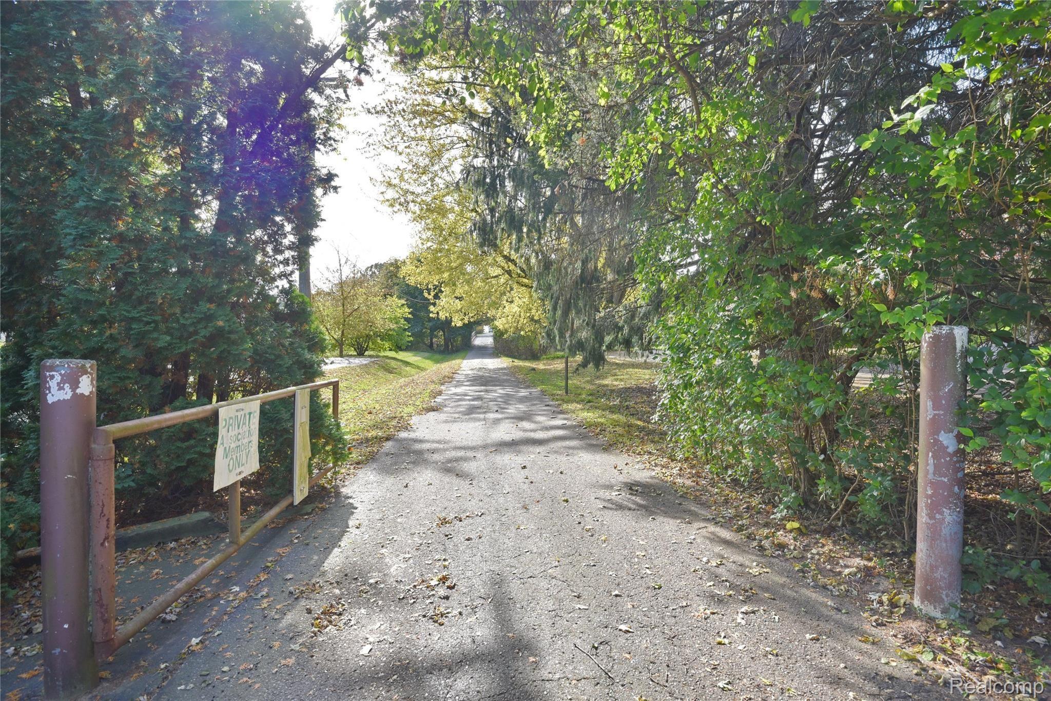 6845 Halyard Road Bloomfield Hills, MI 48301 - Photo 25 of 32 Neighborhood Beach Association_1.JPG
