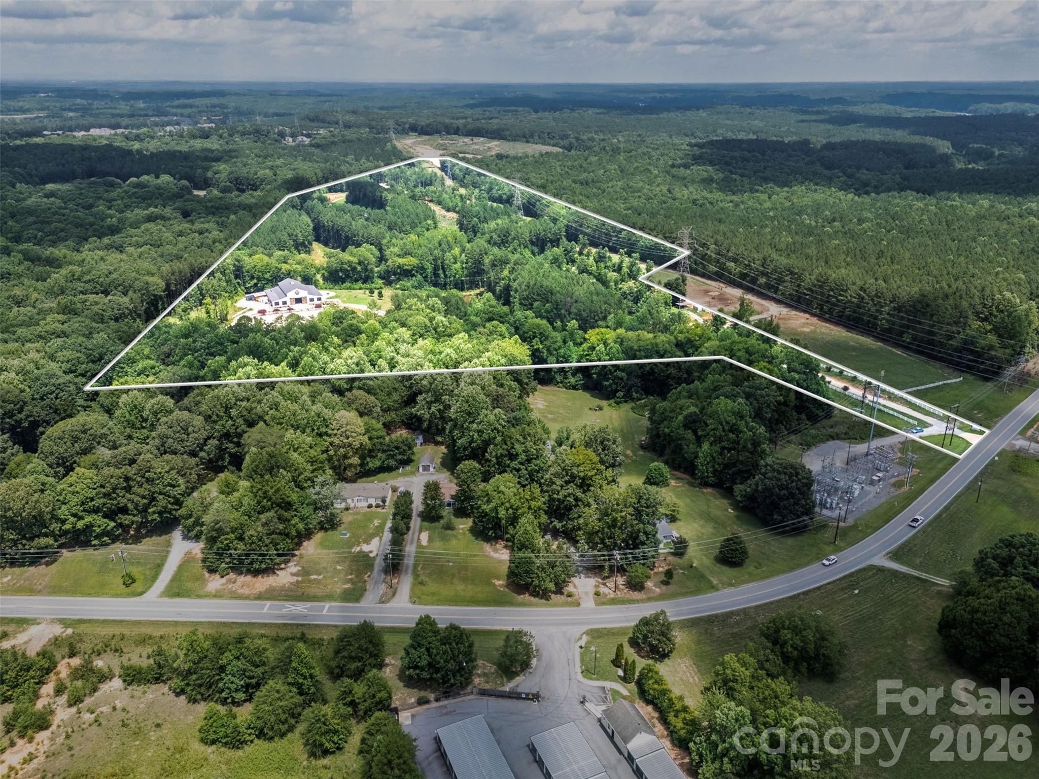 8178 Island Point Road Sherrills Ford, NC 28673 - Photo 2 of 23 Gallery Image 2