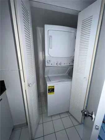 $2,400 | 3300 Northeast 191st Street, Unit 909, Aventura, FL 33180