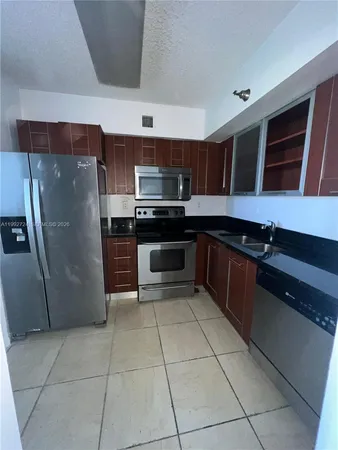 $2,400 | 3300 Northeast 191st Street, Unit 909, Aventura, FL 33180