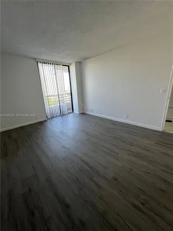 $2,400 | 3300 Northeast 191st Street, Unit 909, Aventura, FL 33180