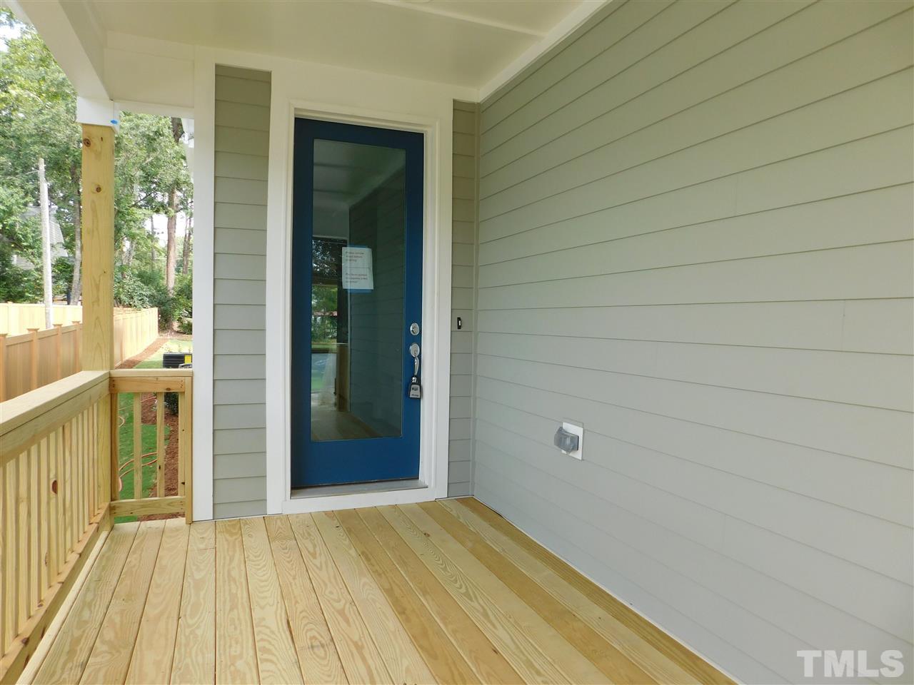 511 Heather Drive Raleigh, NC 27606 - Photo 3 of 29 Gallery Image 3