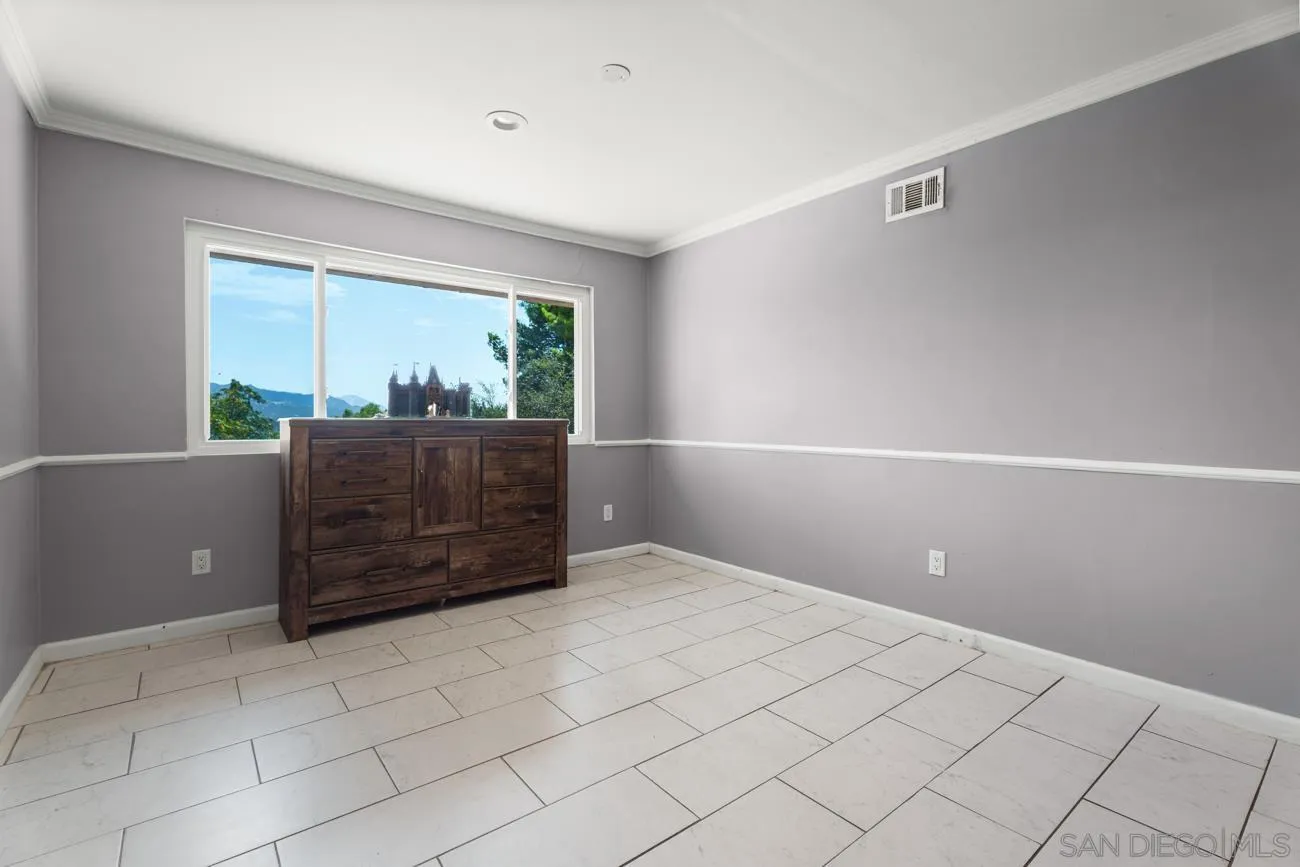24381 Rutherford Road Ramona, CA 92065 - Photo 9 of 41 Dining Room