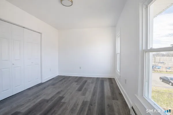 $2,300 | 17 Sherman Avenue, Unit 3, Meriden, CT 06450