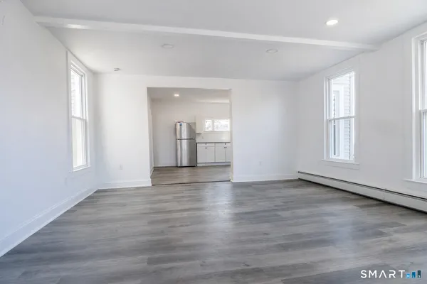 $2,300 | 17 Sherman Avenue, Unit 3, Meriden, CT 06450